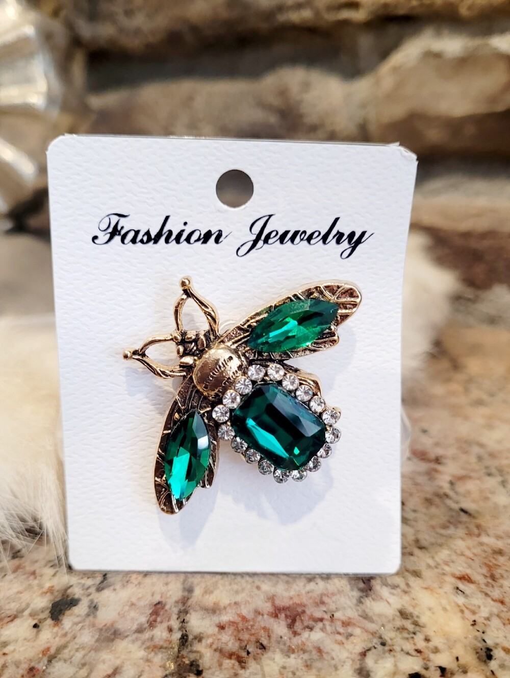 🌺Bee And Emerald Rhinestone Brooch Bee Jewelry Bee Accessories - Picture 2 of 4